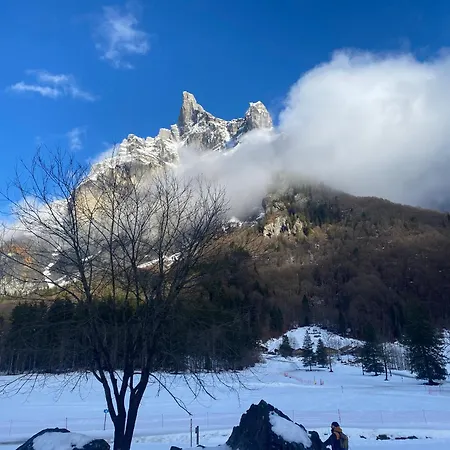 ベッド・アンド・ブレックファスト Dans De Montagne